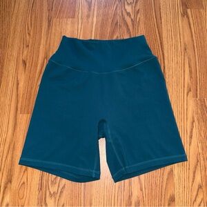 P’tula Cassey 6 Inch Biker Short Sea Green Women’s size Medium